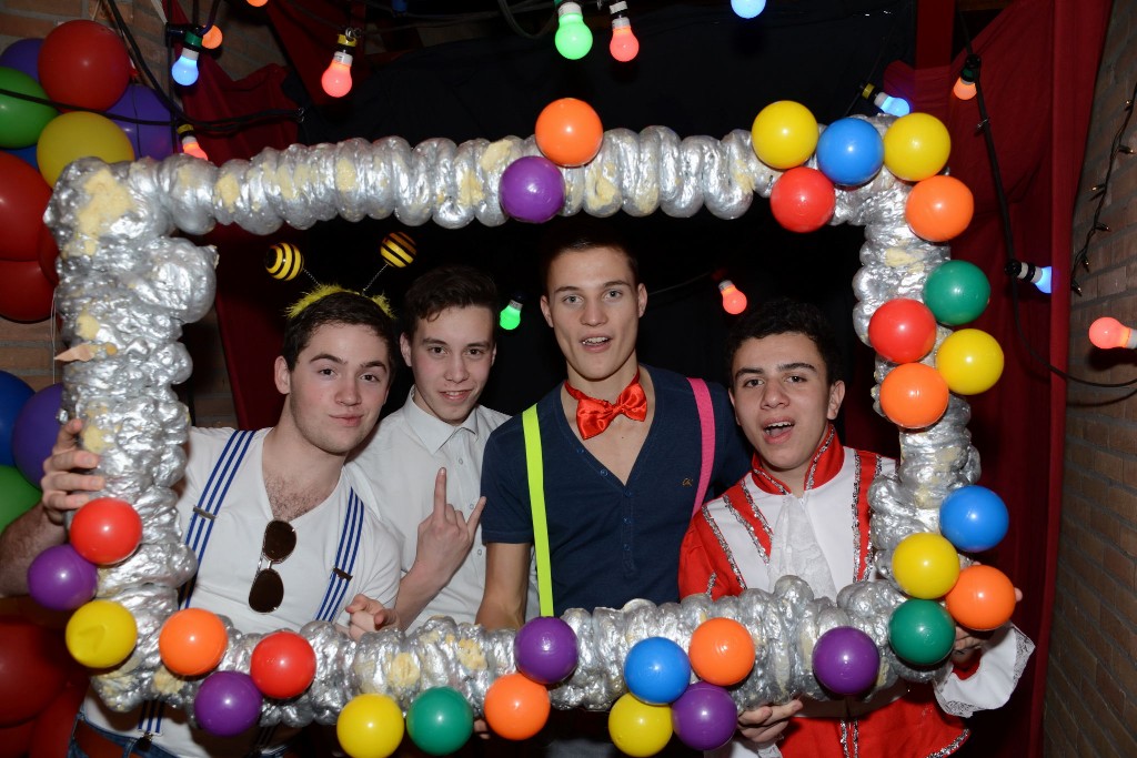 ../Images/Jubileum feest 5x11 225.jpg